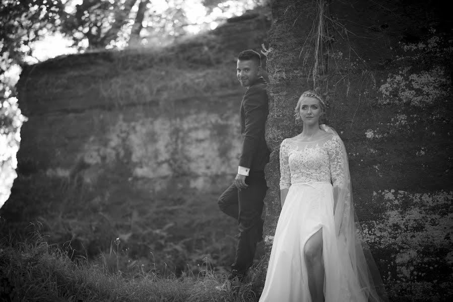 Fotografo di matrimoni Lucie Jiroušková (luciejirouskova). Foto del 20 giugno 2020