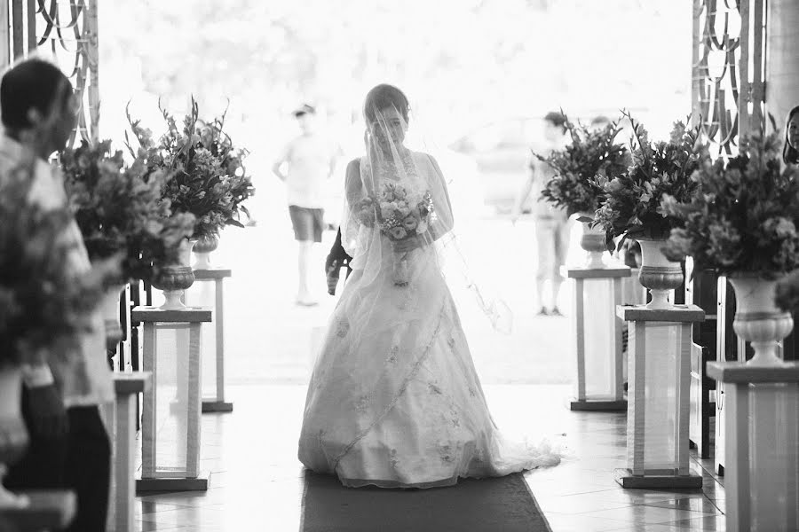 Fotografo di matrimoni Alain Arnado (alainarnadophoto). Foto del 30 gennaio 2019