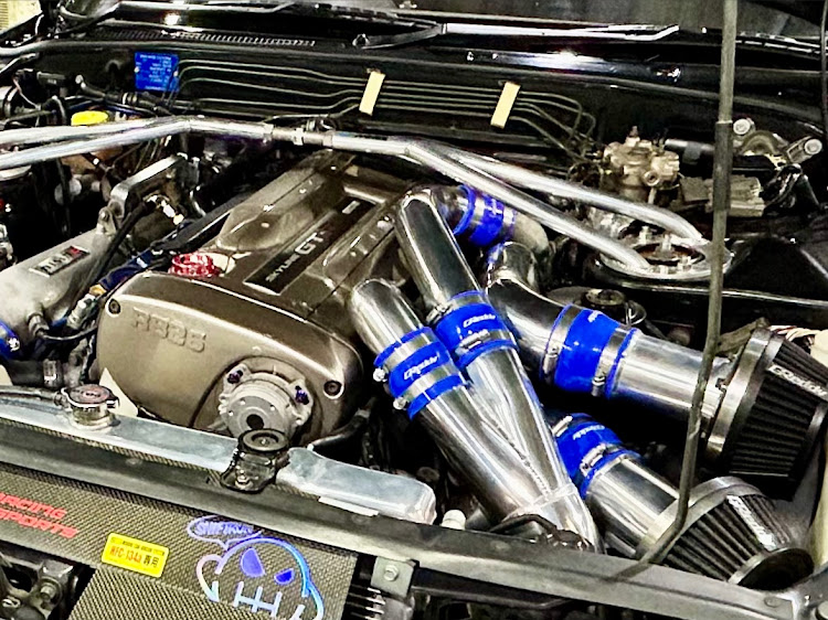 スカイライン GT-RのスカイラインGT-R・GReddyに関するカスタム事例の投稿画像2枚目