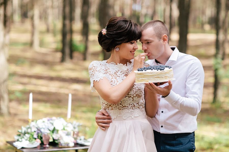 Fotógrafo de bodas Arina Markova (id7915216). Foto del 2 de agosto 2018