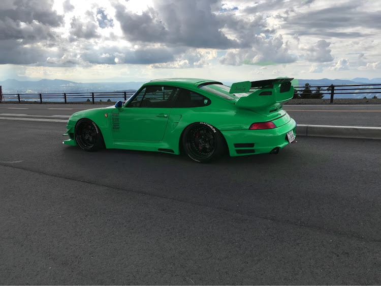 mimi🔞さんが投稿した911カレラ・人様のマシン勝手に仕様変更シリーズに関するカスタム事例の投稿画像4枚目