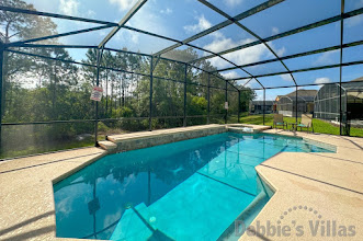 Large private pool and spa deck with no rear neighbours