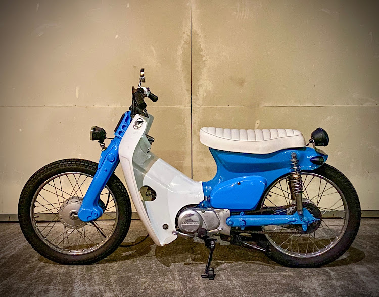 レガシィツーリングワゴンのレガシィ・BH5・スーパーカブ・足車・納車に関するカスタム事例の投稿画像2枚目
