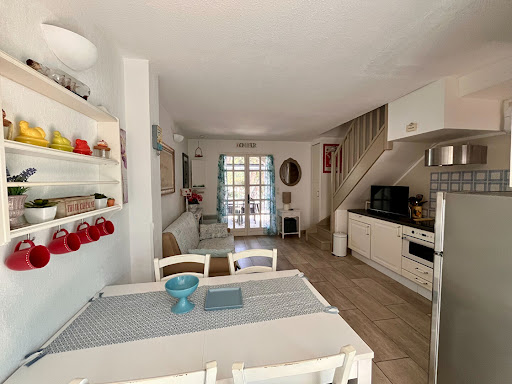 Apartment 4
