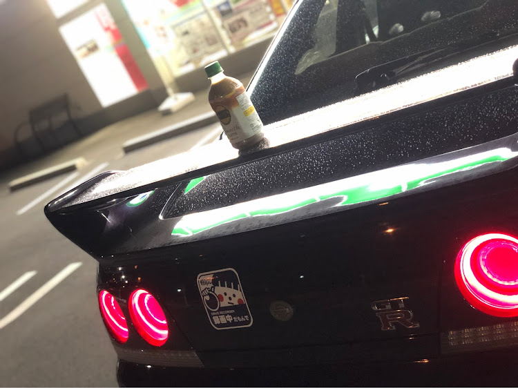 スカイライン GT-Rの尻ーズ・尻職人・朝活JPF🗻・アンデススタート・一番搾り💧は、角度が大事❗️に関するカスタム事例の投稿画像1枚目