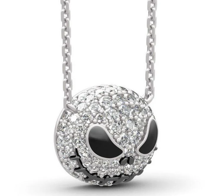 Title 3, Collier avec pendentif tête de mort diamant et ...