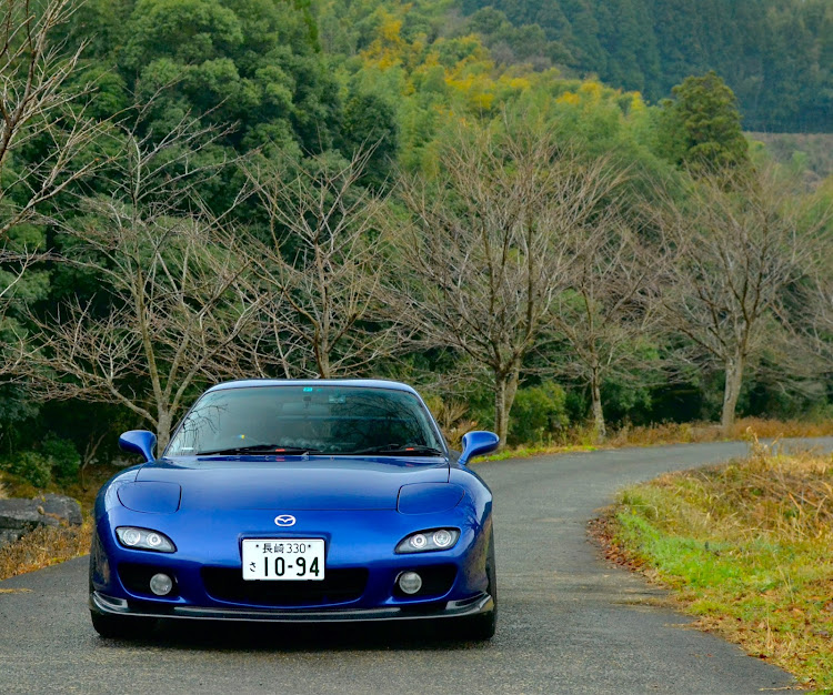 RX-7の愛車のお尻はこんな感じ・今年もあとわずか・ドライブに関するカスタム事例の投稿画像6枚目