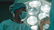 Oros Mampofu stars as Dr Fezile in kykNet's medical drama 'Hartklop'.