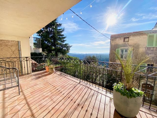 Vente duplex 3 pièces 67 m² à Saint-Cézaire-sur-Siagne (06530), 310 000 €