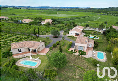 Maison avec piscine et terrasse 9