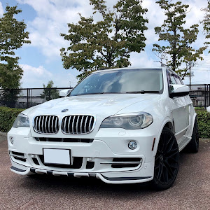 X5 E70