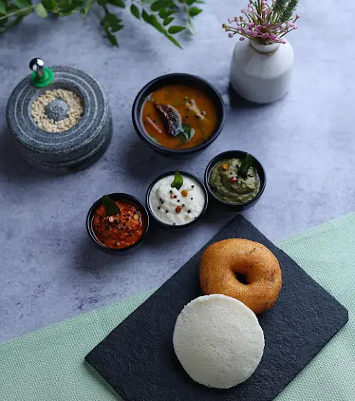 Idli & Wada