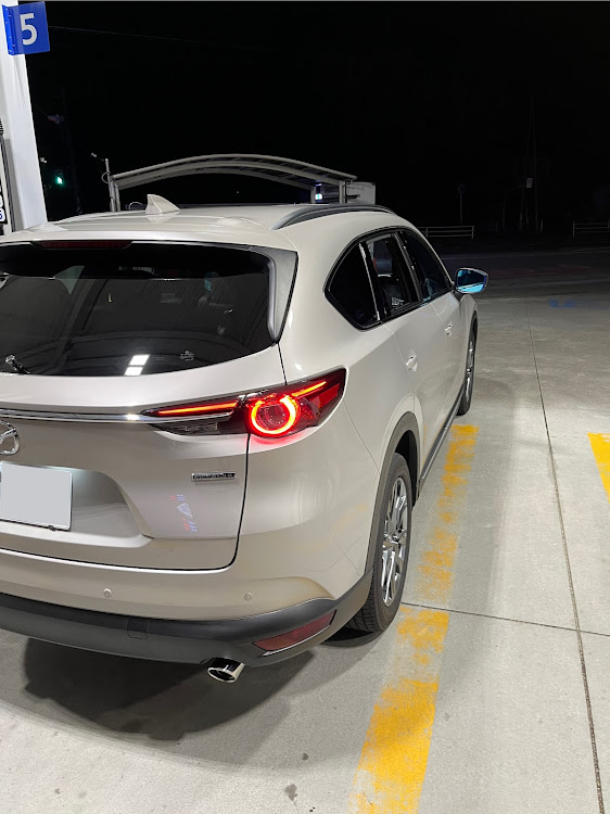 CX-8のツヤツヤボディー・#CX-8好きと繋がりたい・スマホ撮影・夜の映えスポット？に関するカスタム事例の投稿画像2枚目