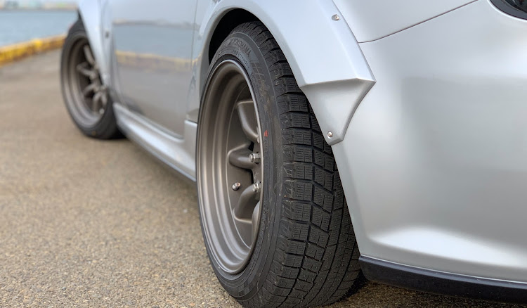 ロードスターのオーバーフェンダー装着・RALLY BACKER・車高調整・ホイール交換・霞埠頭に関するカスタム事例の投稿画像2枚目