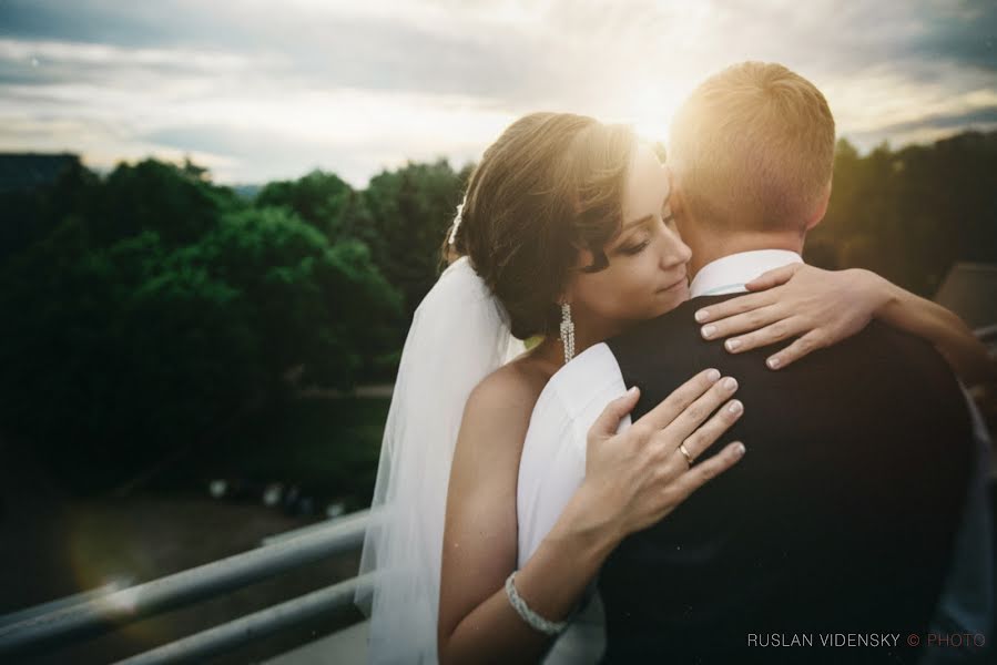 शादी का फोटोग्राफर Ruslan Videnskiy (korleone)। जुलाई 10 2015 का फोटो