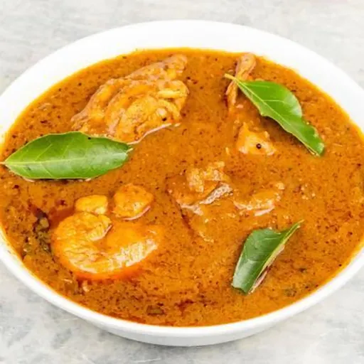 Varutharacha Chicken Curry