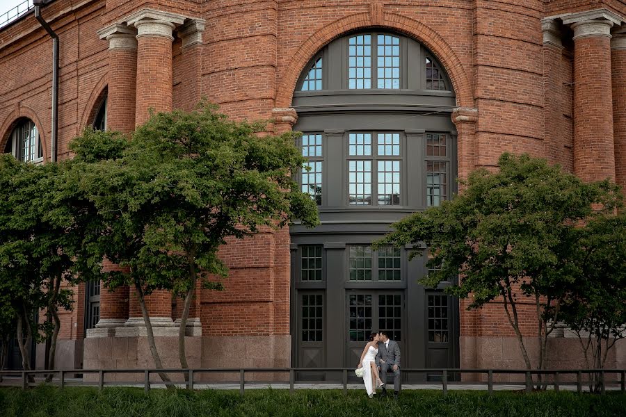 Fotógrafo de casamento Aleksey Averin (alekseyaverin). Foto de 8 de julho 2022