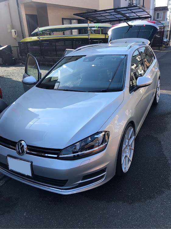 ゴルフ ヴァリアントの洗車・ゴルフ・ゴルフヴァリアント・営業車・鳥糞に関するカスタム事例の投稿画像1枚目