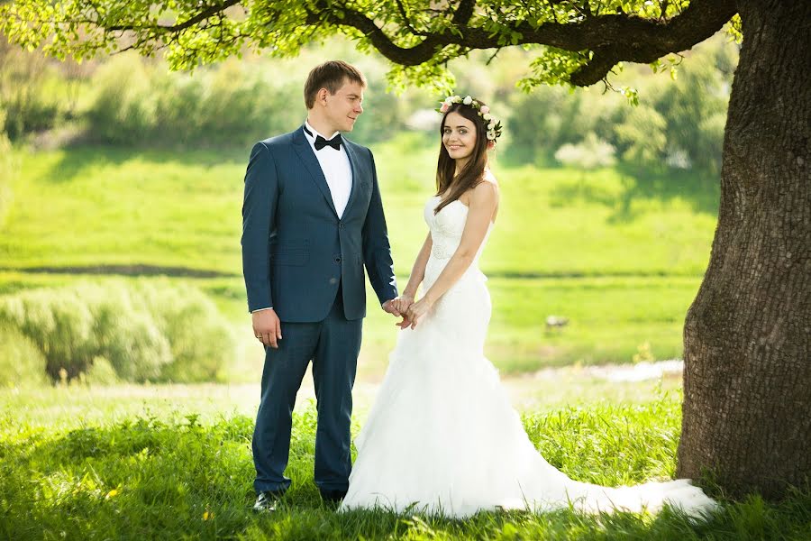 Wedding photographer Anastasiya Ostapenko (ianastasiia). Photo of 12 May 2015