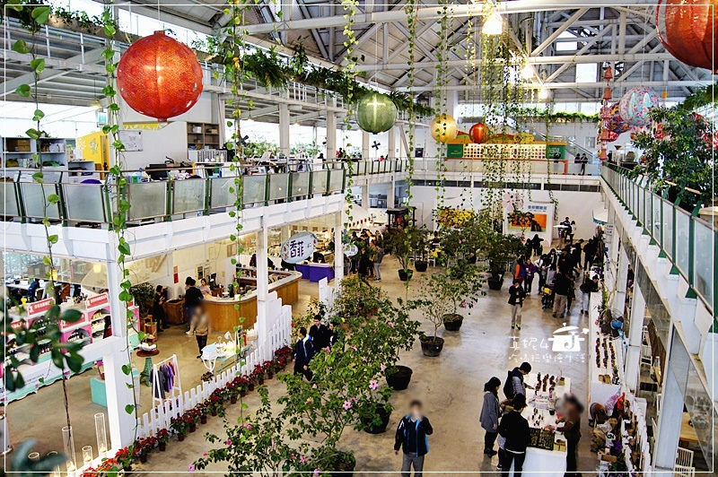 香草菲菲(台灣芳香植物博物館)。忙碌生活需要聞香下馬，喚醒疲憊的五感知覺。適合親子寵物一起玩樂的友善旅程
