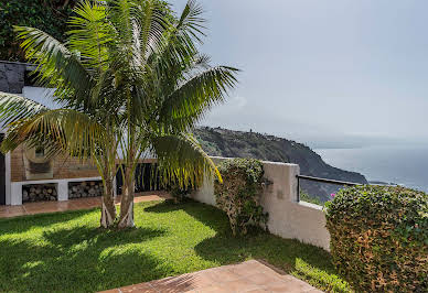 Chalet avec terrasse 1