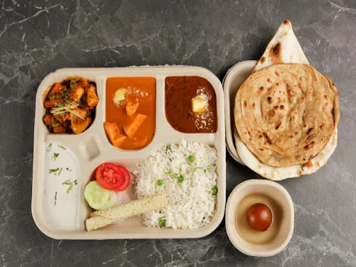 Paneer Makhni Thali