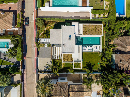 Villa avec piscine et terrasse 3