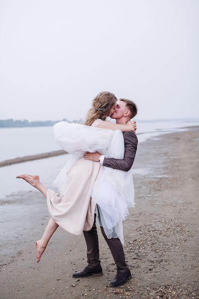 Fotógrafo de casamento Evgeniya Kushnerik (kushfoto). Foto de 21 de abril 2019