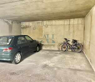 parking à Paris 10ème (75)