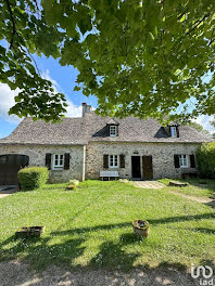 maison à Saint-Martial-Entraygues (19)