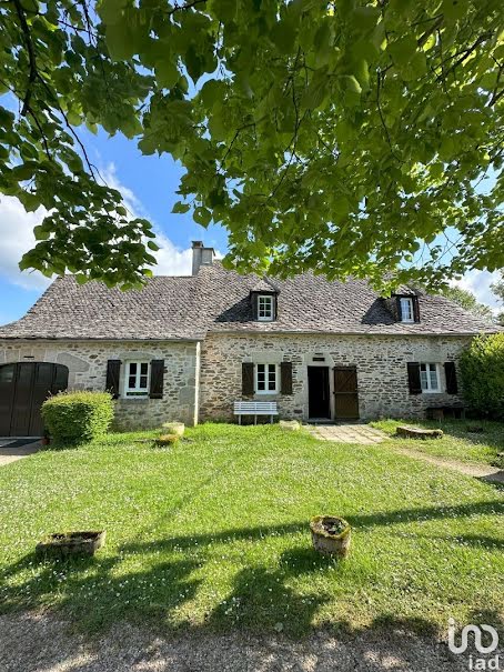 Vente maison 5 pièces 134 m² à Saint-Martial-Entraygues (19400), 248 000 €