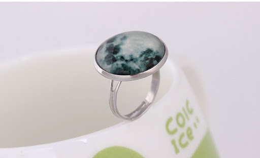Title 2, Bague Lumineuse Lune Gemme du Temps