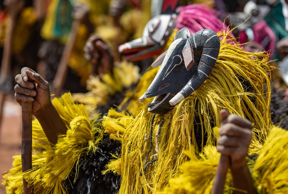 Буркина-Фасо: маски, люди, птицы
