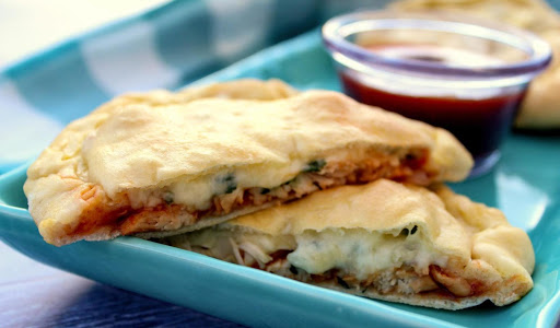 easy cheat bar b que chicken calzones