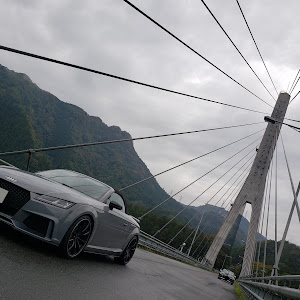 TT RS クーペ A6