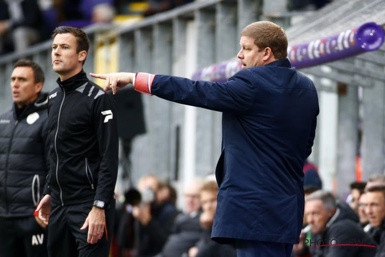 Hein Vanhaezebrouck peut s'inquiéter : l'infirmerie d'Anderlecht est pleine avant le match face à Saint-Trond