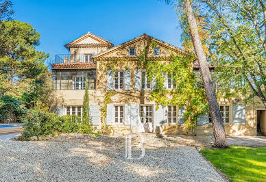 House with pool and garden 5