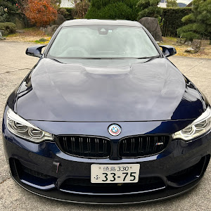 M4 クーペ F82