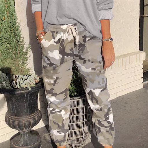 Title 5, European and American Camouflage Cropped Women...