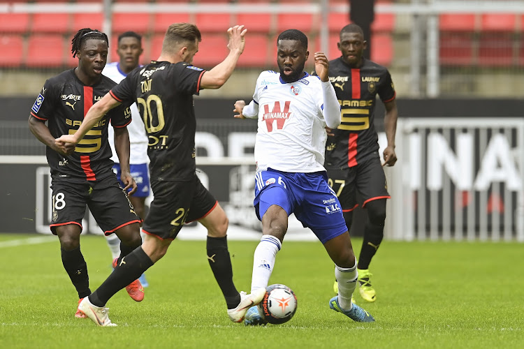 Strasbourg déroule face à Lorient, Rennes tenu en échec à Troyes