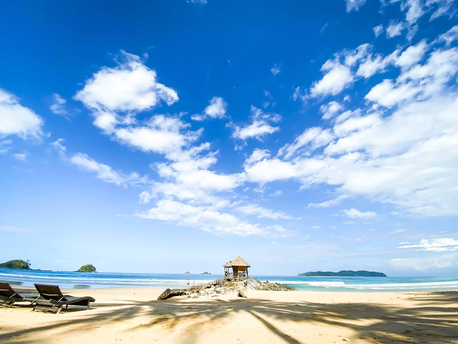 【菲律賓愛妮島】人到就好！懶人豪華露營 Nacpan Beach Glamping 兩天一夜含交通接駁、出海浮潛、篝火晚會、自助早晚餐、DIY手做課程｜三八旅客