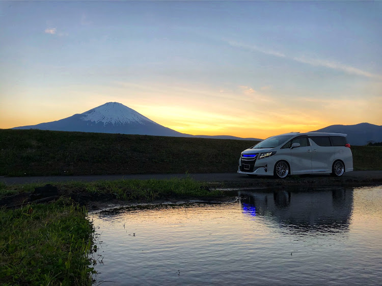 アルファードのdiscover_ct・お気に入り写真・目指せPickUpCars・富士山と愛車・田んぼルニアに関するカスタム事例の投稿画像2枚目
