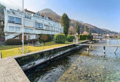 Apartment with terrace 14