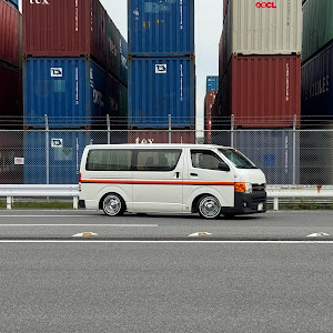 ハイエースバン