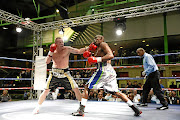 Barend van Rooyen, left, meets  Walter Dlamini for the Gauteng  title. Van Rooyen has since been hit with a doping ban.