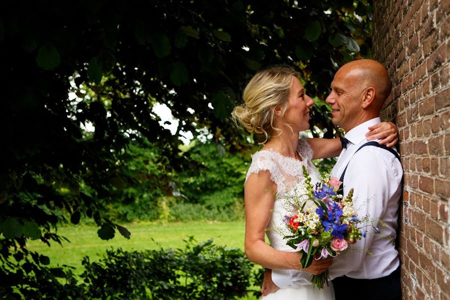 Fotografo di matrimoni Rachelle Stoffels (rachelle-). Foto del 7 marzo 2019