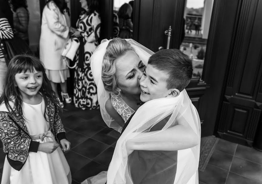 Nhiếp ảnh gia ảnh cưới Nazar Petryshak (petryshakn). Ảnh của 7 tháng 5 2017