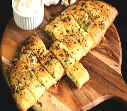 Desi Mushroom Garlic Bread