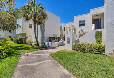 Apartment with pool 10