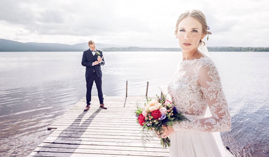 Fotografo di matrimoni Jouni Teittinen (jouniteittinen). Foto del 24 dicembre 2018